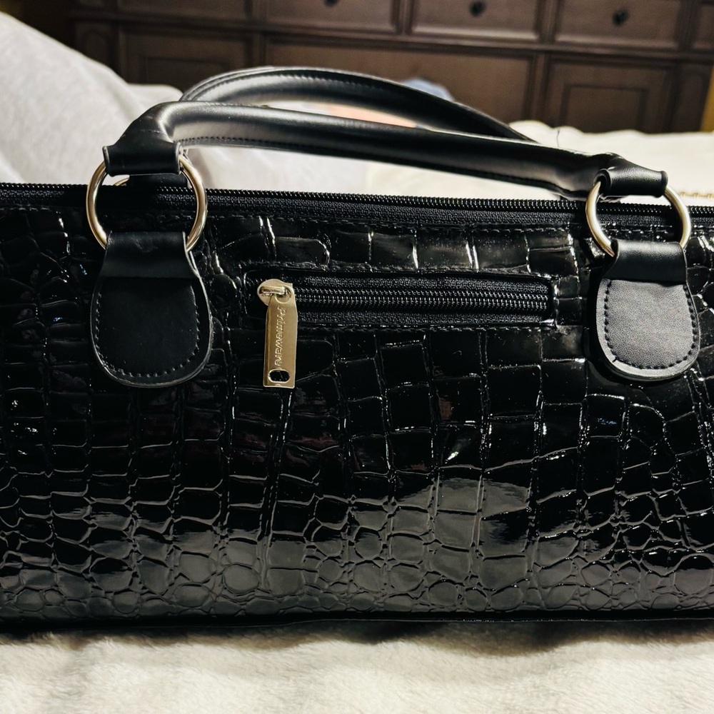 Wine Insulated Bag in Black NWOT